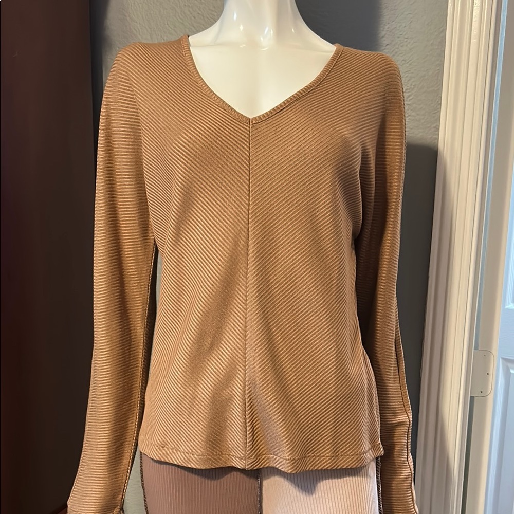 Market & Spruce Long Sleeve Tee - Tan